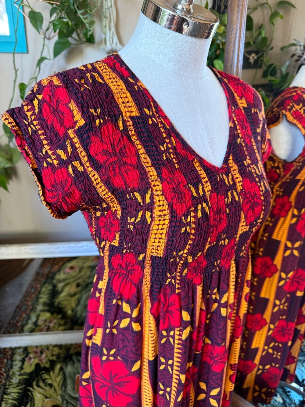 Mesian Original Style Tropical Floral Smocked Midi Dress, size XL - Picture 2 of 9